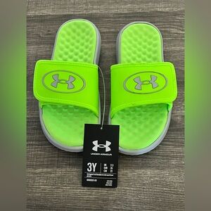 Under Armour Ignite Pro 8 Kids Neon Green Color Sandals Size-3Y